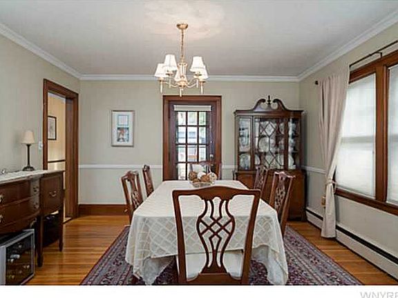 5th image of 880 Parkside Ave