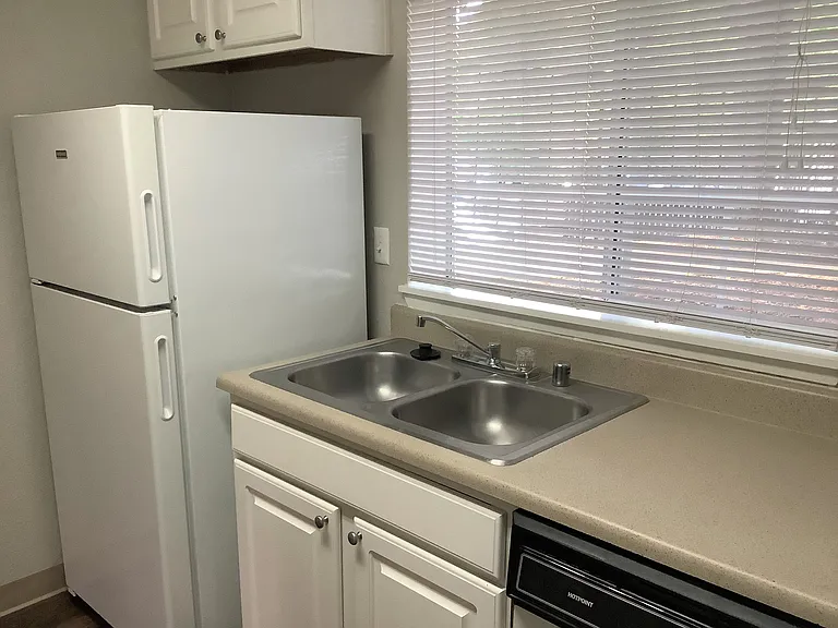 Foster Commons — Photo 9