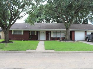 803 Lindenwood Dr, Baytown, TX 77520