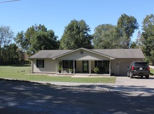 13173 N Greenbriar Rd, Carterville, IL 62918