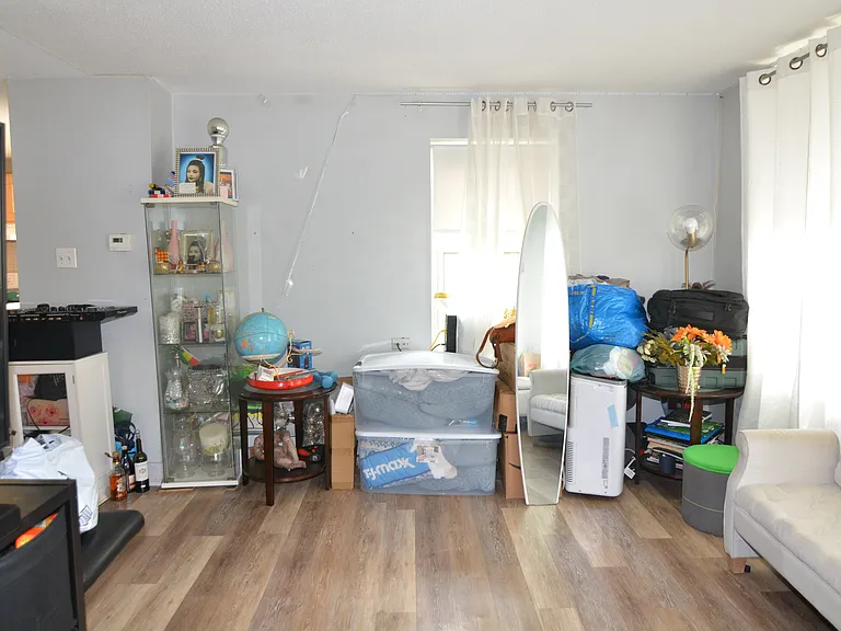 11 Blackwood St #33 — Photo 5
