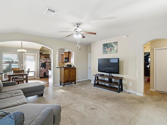 3rd image of 108 Stewart Dr