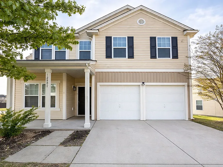 12881 Clydesdale Dr — Photo 2