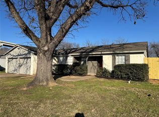 1413 Terbet Ln, Fort Worth, TX 76112