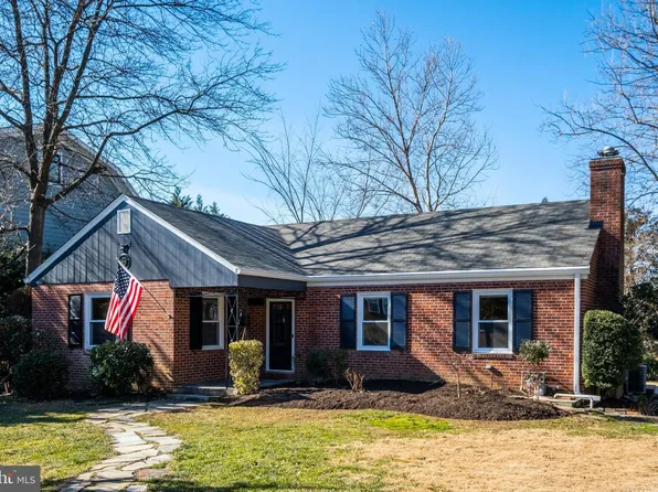 2900 Linden Ln, Falls Church, VA 22042