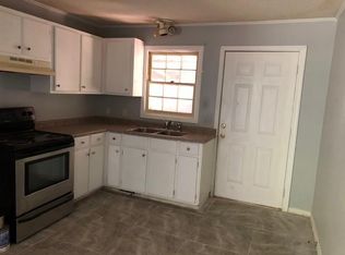 117 Pecan St #A, Central, SC 29630