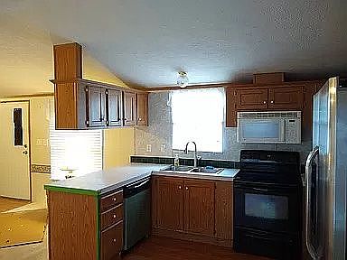 5th image of 961 S Vickie St