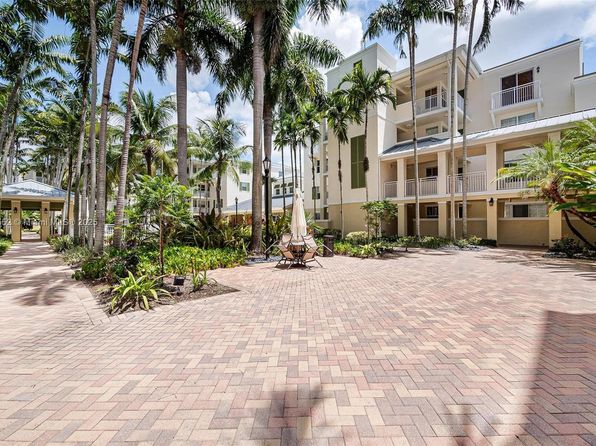 7598 SW 102nd St #300, Pinecrest, FL 33156
