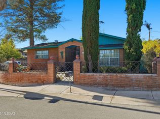 2735 N Silver Reef Dr, Nogales, AZ 85621