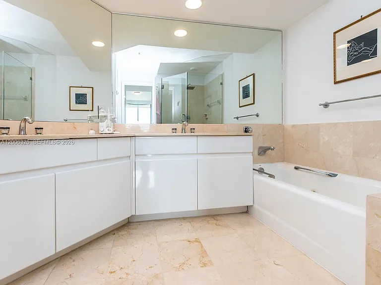 888 Brickell Key Dr #2112 — Photo 9