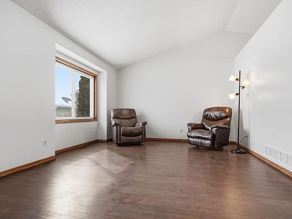 4th image of 5452 Helena Rd N