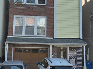 307 Palisade Ave, Union City, NJ 07087
