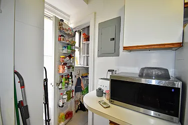 Rented by PMG Real Estate 