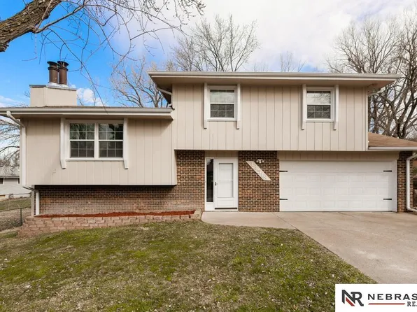 13518 Grissom St, Omaha, NE 68138
