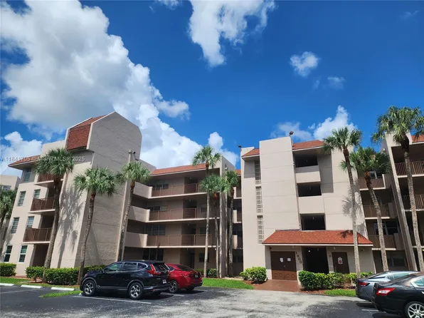 1900 Sabal Palm Dr APT 305, Davie, FL 33324