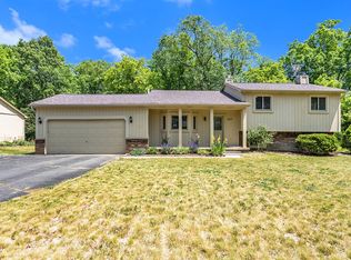 1237 Prudence Dr, Waterford, MI 48327