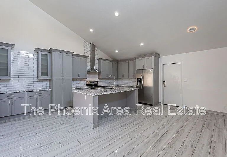 9128 E Gelding Dr — Photo 1