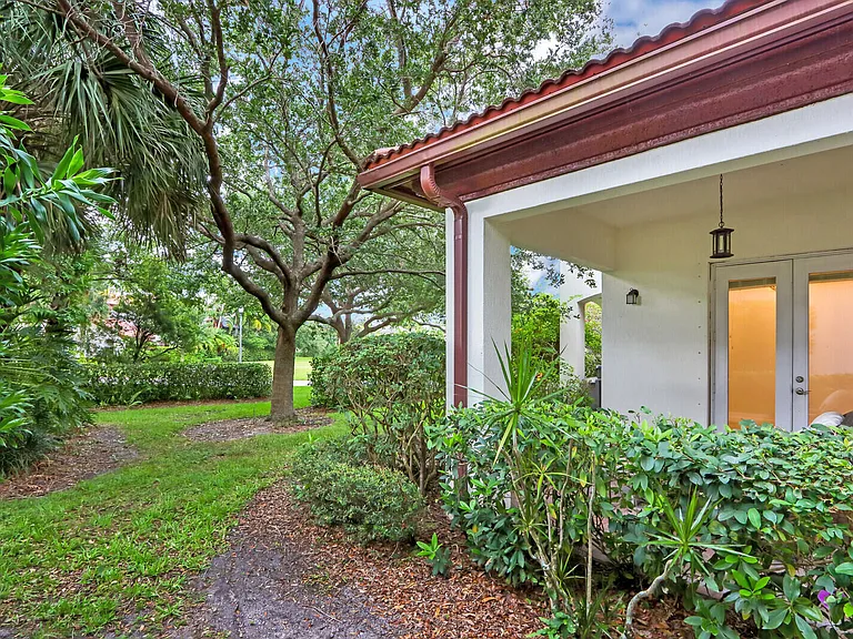 1904 Flower Dr — Photo 45