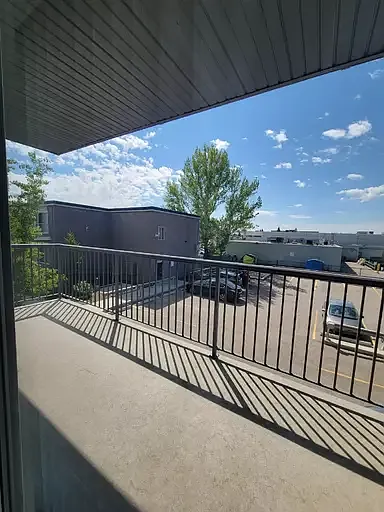 Building Photo - 16315 96a Ave NW #205C