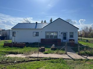 246 1st St N, Selfridge, ND 58568