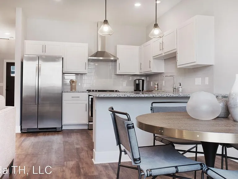 The Knoll - Townhomes of Ada — Photo 9