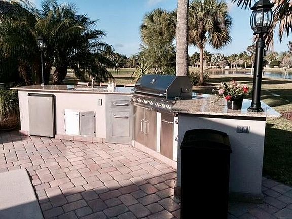 5th image of 484 NW Boundary Dr