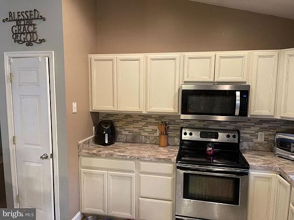 5th image of 517 Pheasant Dr