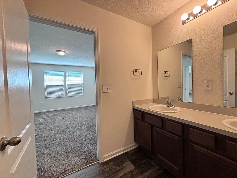 1763 Eagle View Way — Photo 28