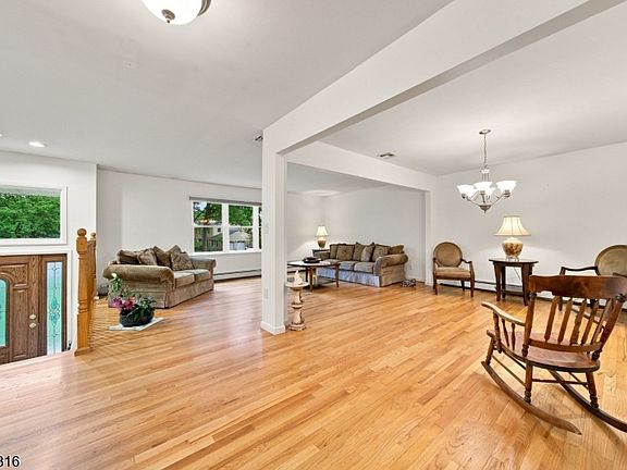 3rd image of 66 Woodside Ave