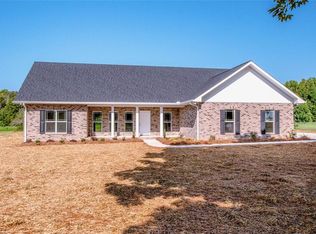 404 Longview Rd, Statesville, NC 28625