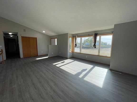 3rd image of 6303 64th Ave S