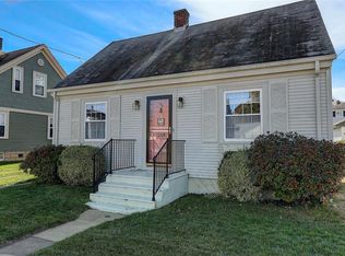 89 Warwick Rd, Pawtucket, RI 02861
