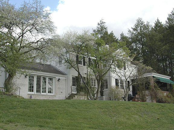 View of back of house. 