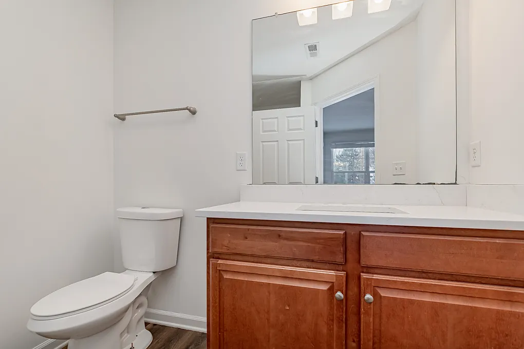 2 bed, 2.5 bath, 1400 sqft, $1,995 — Photo 4