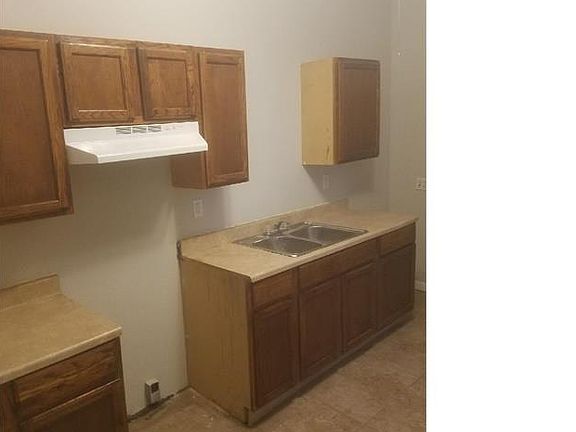 2nd image of 26 Parkview Ave