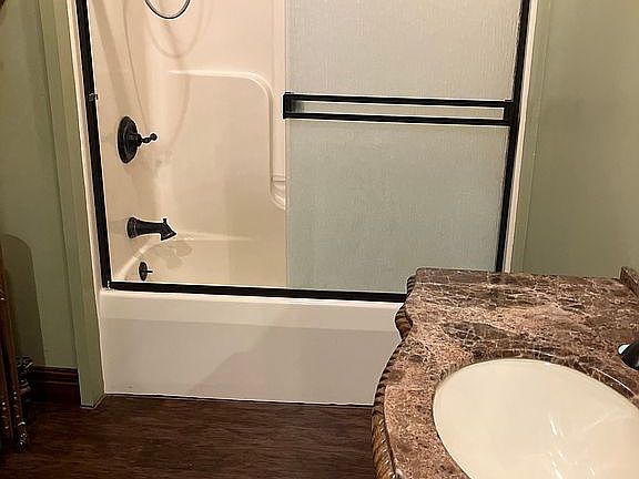 Updated Full Bath D/stairs 