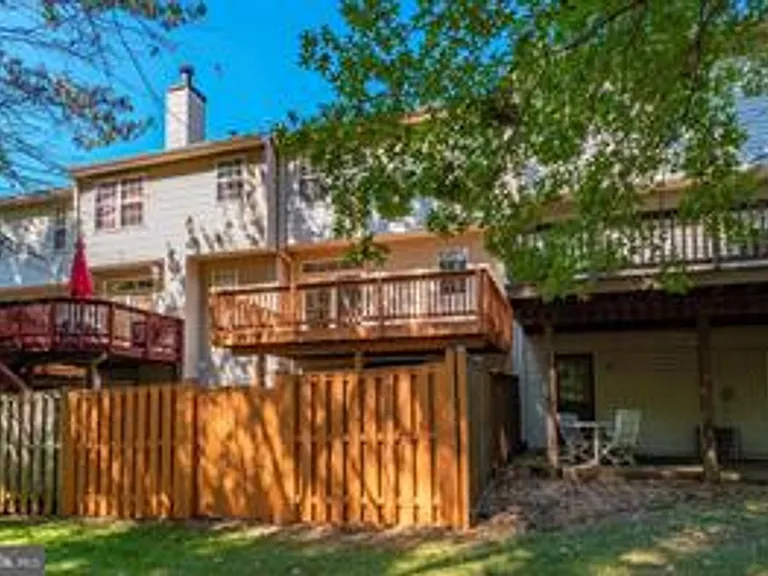 13118 Shamrock Glen Dr — Photo 41