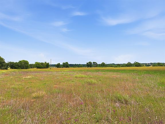 3rd image of 215 County Road 225