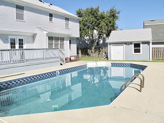 5th image of 912 Buckingham Dr