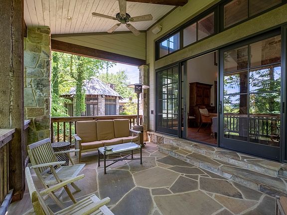 17th image of 167 Pollywood Ln