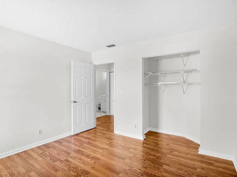 3300 Jaywood Ter #2160 — Photo 21