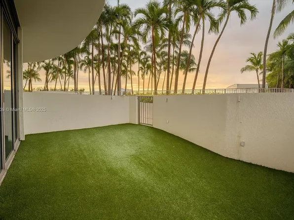 3029 NE 188th St APT 324, Aventura, FL 33180