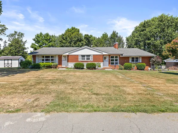 1503 W Lakeview Dr, Johnson City, TN 37601