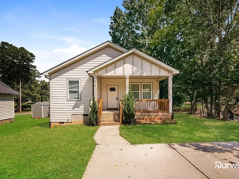 616 Newbern Ave