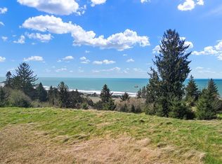 115 Spyglass Rd, Smith River, CA 95567