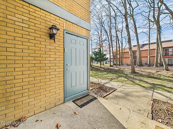 3rd image of 103 Northrup Dr #89