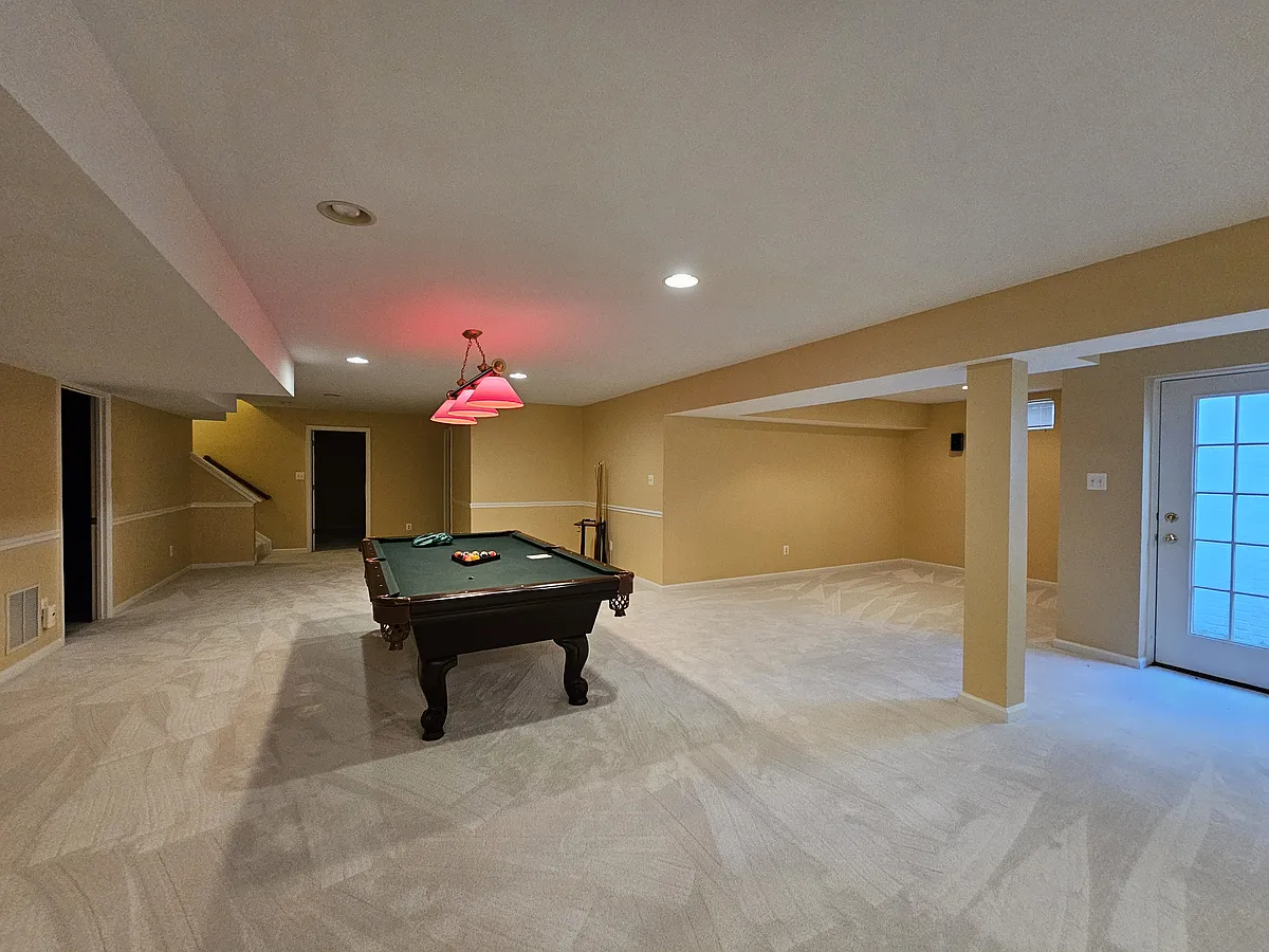 Building Photo - Diamond Oaks Ct