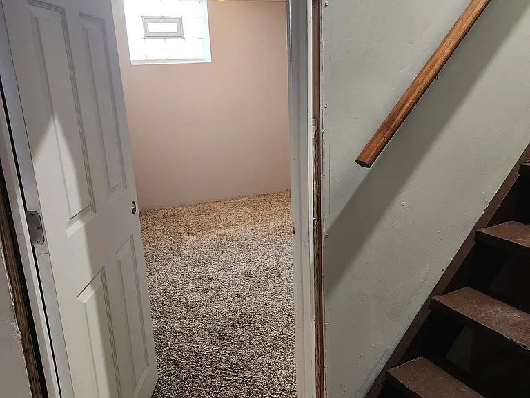 4512 Leslie Ave — Photo 10