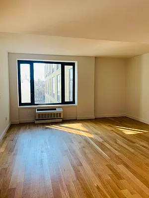 Rented by Zjama Realty Corp | media 3