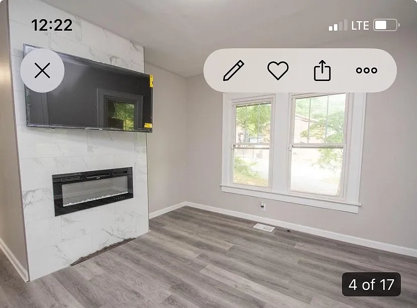 3 bed, 1120 sqft, $2,300 — Photo 2